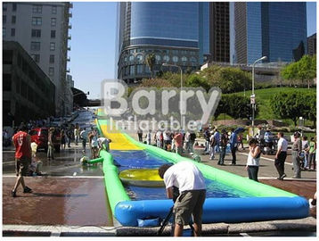 Glissière d'eau gonflable géante de bâche de PVC, glissière faite sur commande du glissement N de ville de partie