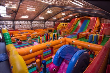 Rebondissement du terrain de jeu gonflable d'enfant en bas âge, parc d'attractions de terrain de jeu de ville d'amusement