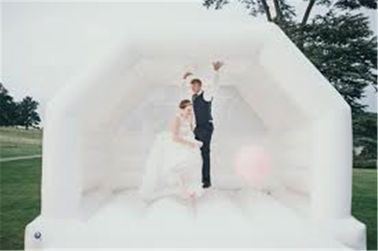 Chambre sautante de château plein d'entrain gonflable blanc spécial extérieur de mariage pour la partie