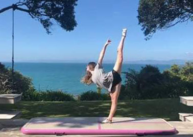 La lumière et faciles installent le tapis gonflable de gymnastique de yoga de rebond avec le kit de réparation