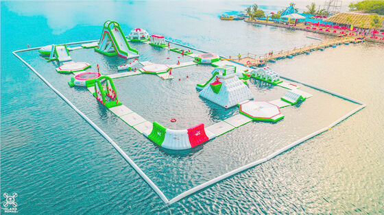 Jeux de flottement gonflables de parc aquatique d'obstacle d'adultes avec le certificat de TUV