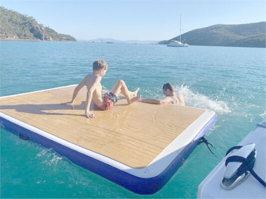 Laissez tomber le point le salon de flottement que gonflable de l'eau transportent le dock par radeau de natation gonflable d'île de flotteur