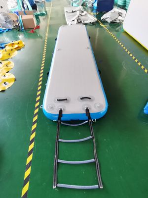 point épais de baisse de 20cm flottant les docks gonflables avec l'échelle
