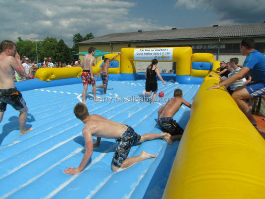 Cour gonflable de terrain de football de terrain de football gonflable de savon de PVC