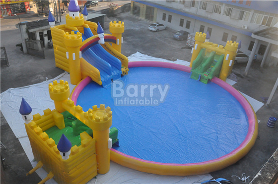 Le parc aquatique gonflable adapté aux besoins du client de PVC de 0.9mm le château d'eaux souterraines