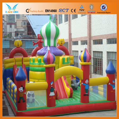 Jeu combiné d'anti de parc d'attractions terrain de jeu gonflable UV de bande dessinée