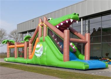 Beau parcours de combattant vert d'explosion de requin pour les jeux gonflables géants d'enfants