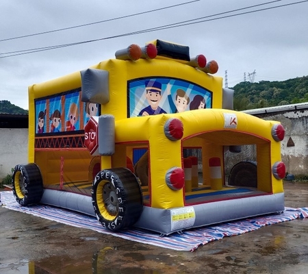 Chambre sautante 7mL*5mW*4mH de videur gonflable d'autobus scolaire