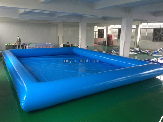Piscine gonflable mobile portative avec des jouets de rouleau de l'eau